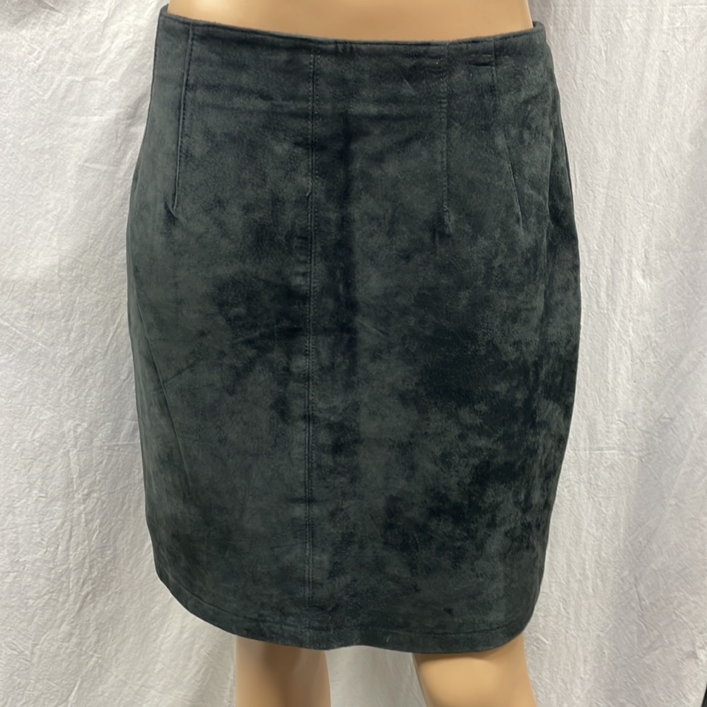 Vintage Margo's Women's Black Suede Skirt